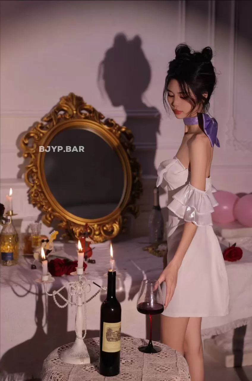 朝阳酒仙桥婷婷 后入特别爽，服务口的很舒服，下面紧致度不错，水多